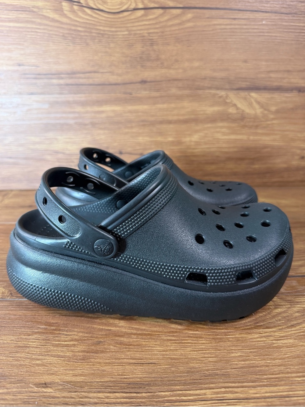 Juniors Crocs Classic Crush Platform Croc‎ Clog Sandals Size 4Y Black Shoes